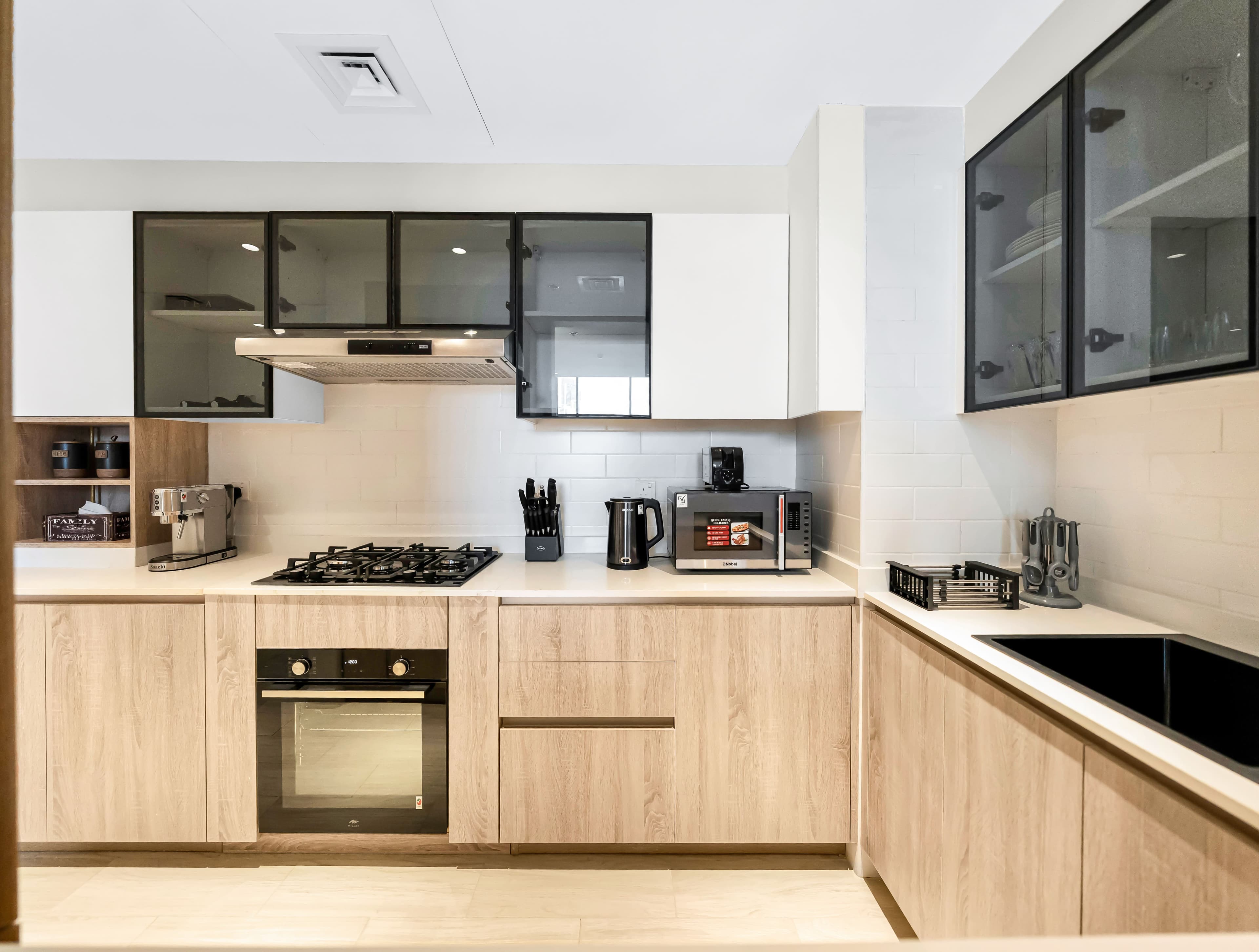 Burj Khalifa and Canal views | 3 Bedroom premium Apartment | Fully Furnished - Thumbnail 27