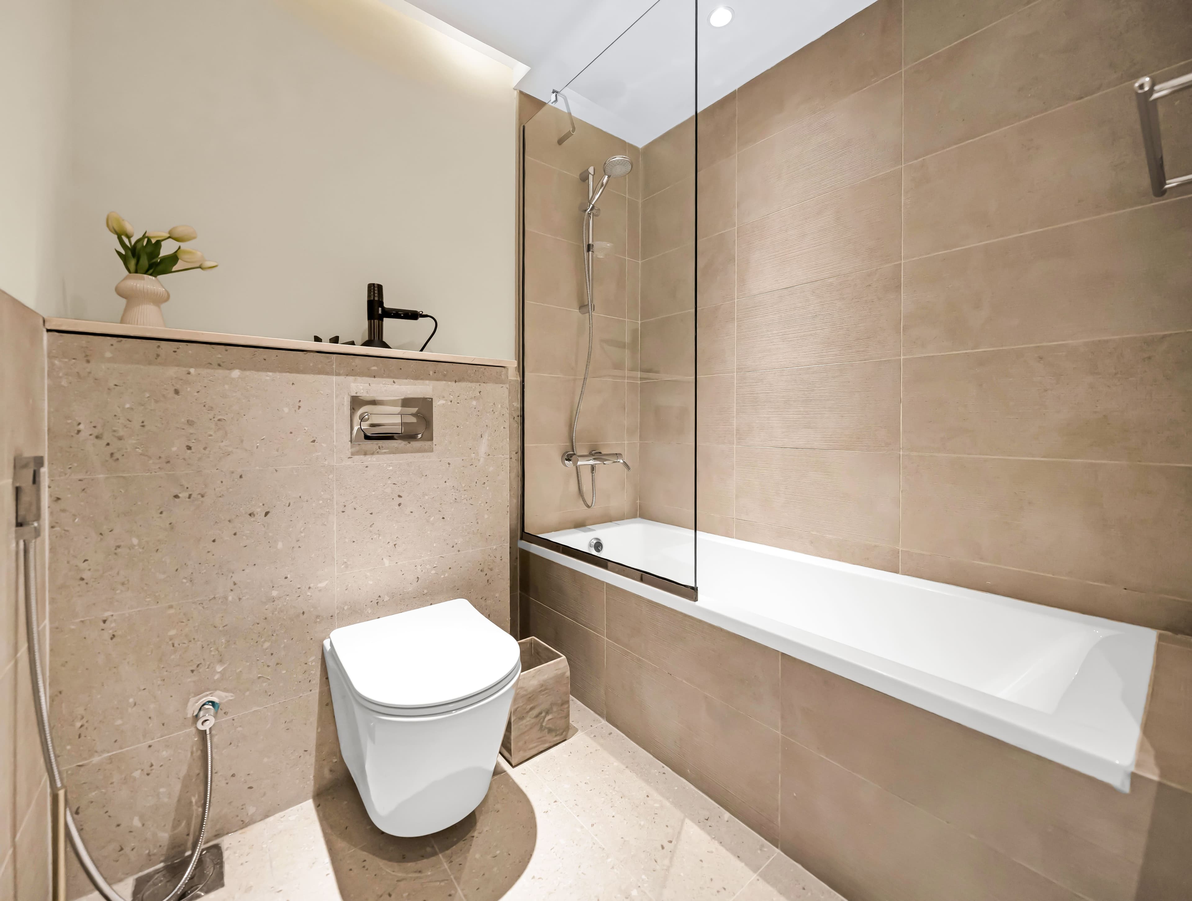 Burj Khalifa and Canal views | 3 Bedroom premium Apartment | Fully Furnished - Thumbnail 31