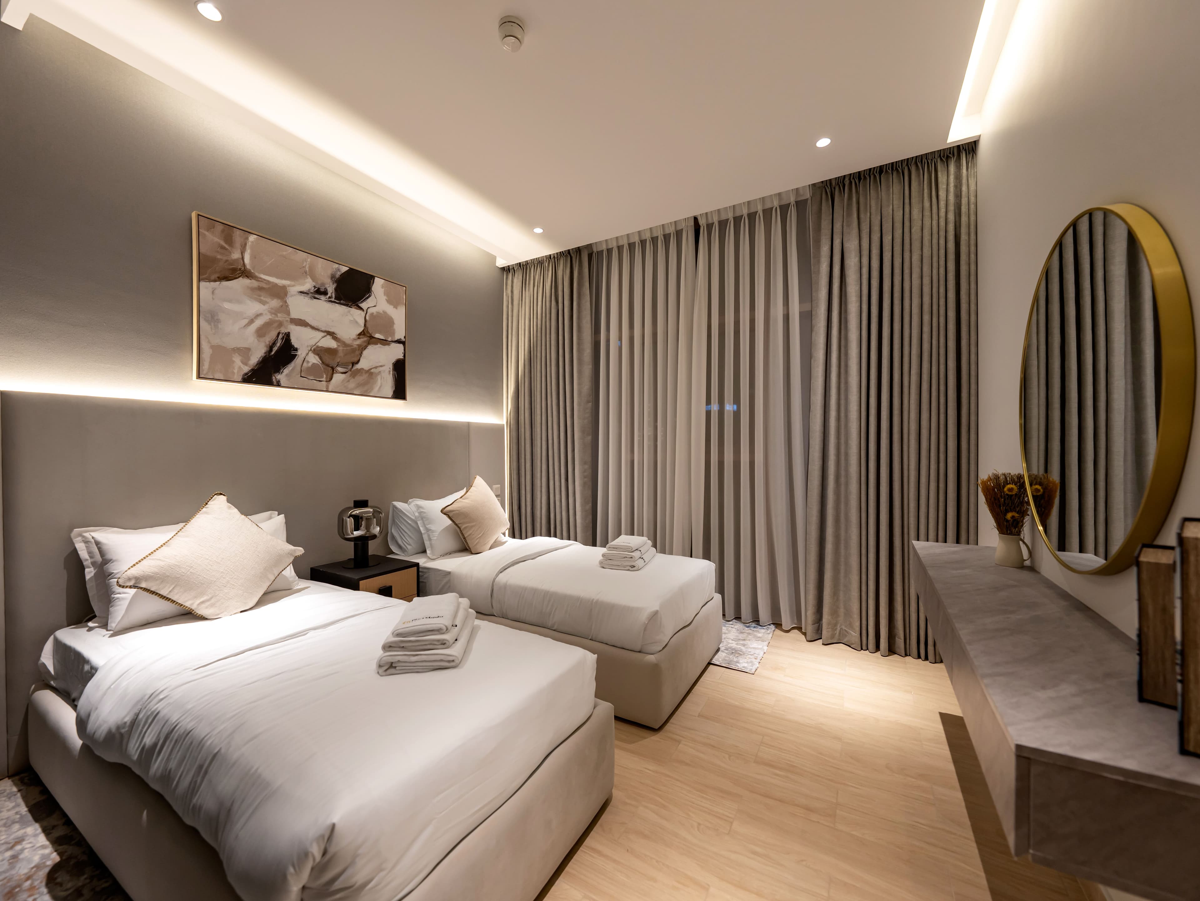 Burj Khalifa and Canal views | 3 Bedroom premium Apartment | Fully Furnished - Thumbnail 37