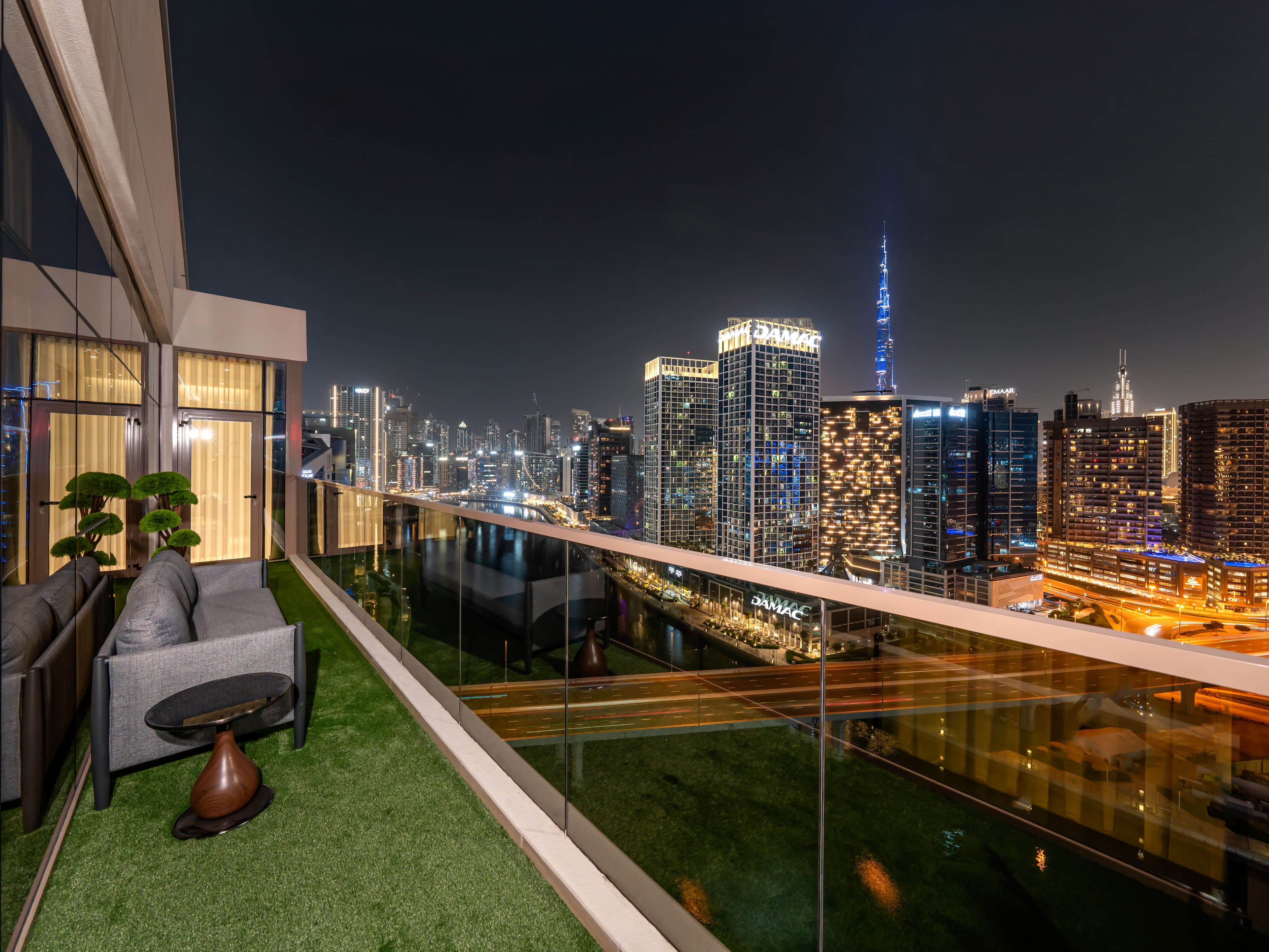 Burj Khalifa and Canal views | 3 Bedroom premium Apartment | Fully Furnished - Thumbnail 41