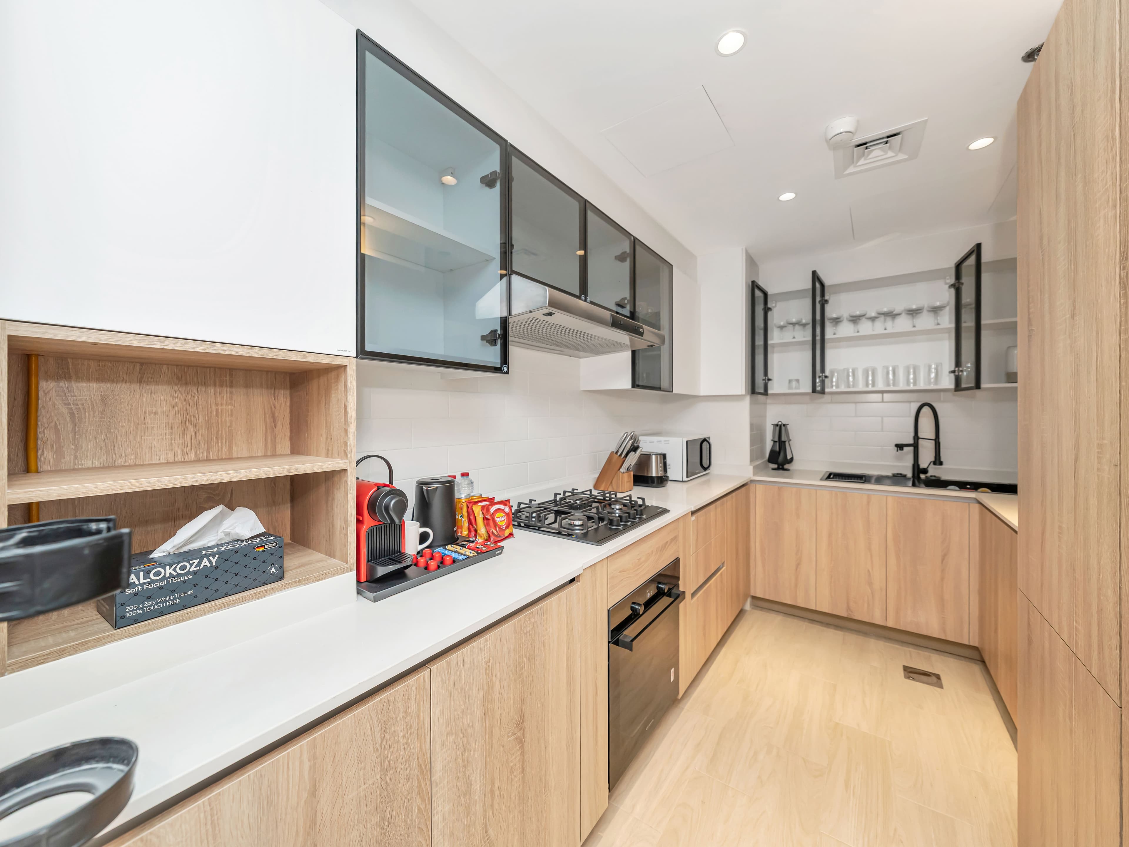 Waterfront Sophistication 3 Bedroom premium Apartment | Fully Furnished - Thumbnail 5