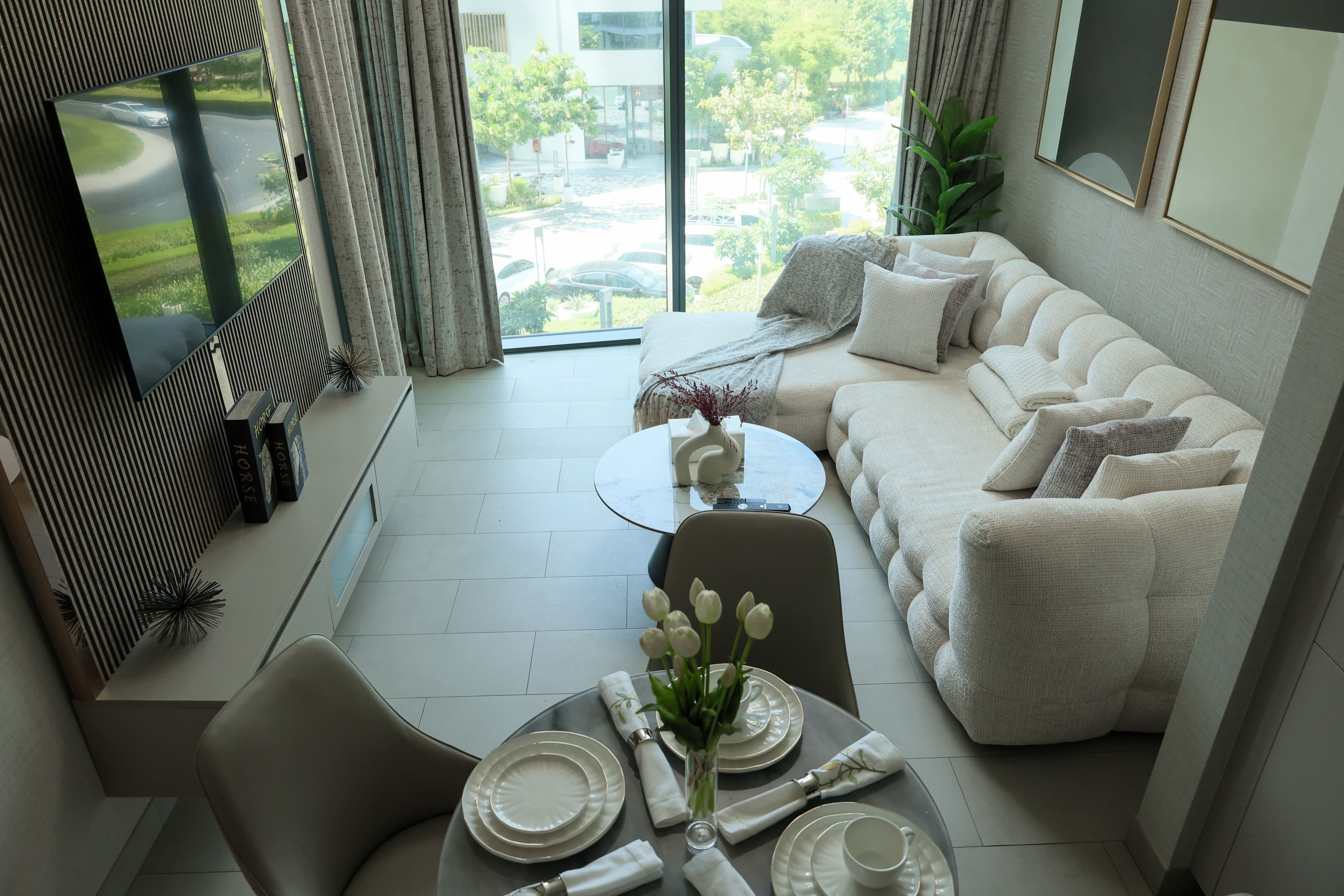 Sobha Hartland - Waves - Thumbnail 3