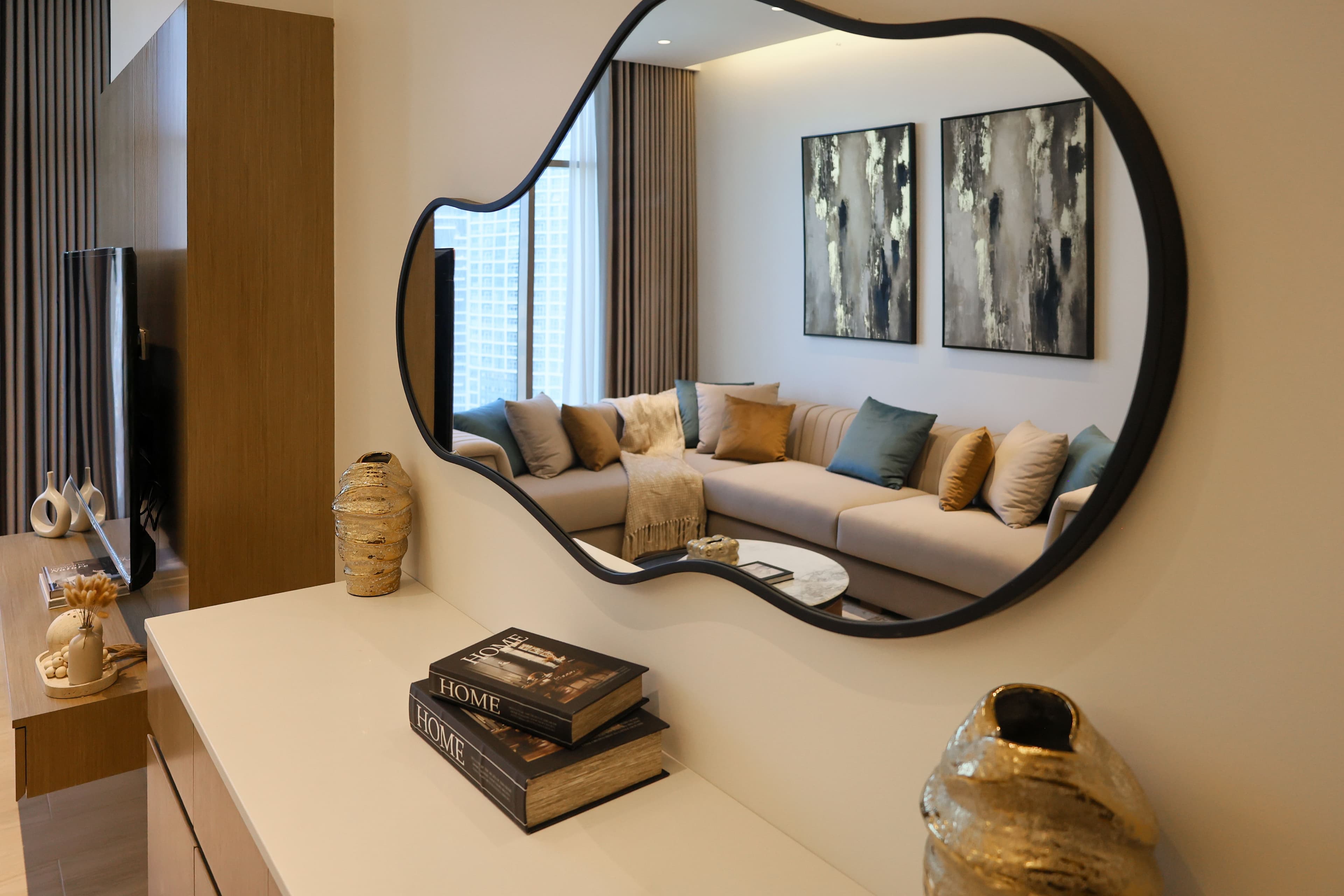 Waterfront Sophistication 3 Bedroom premium Apartment | Fully Furnished - Thumbnail 3