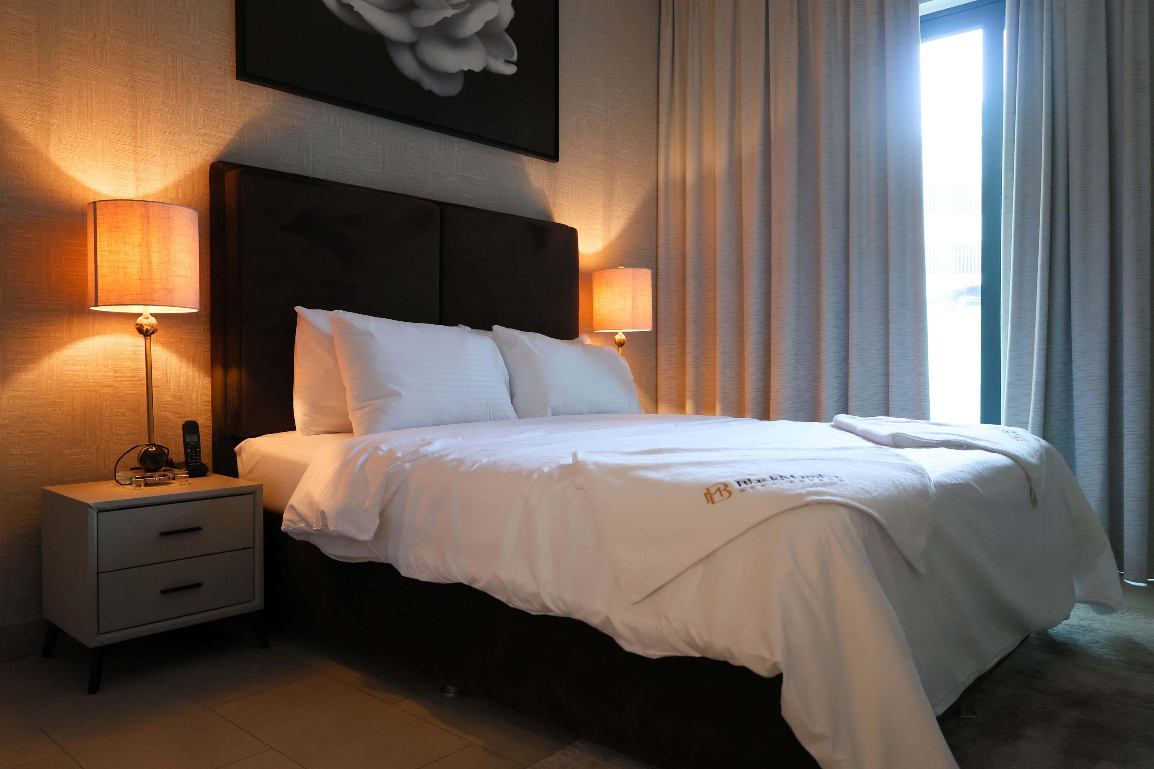 Sobha Hartland - Waves - Thumbnail 11